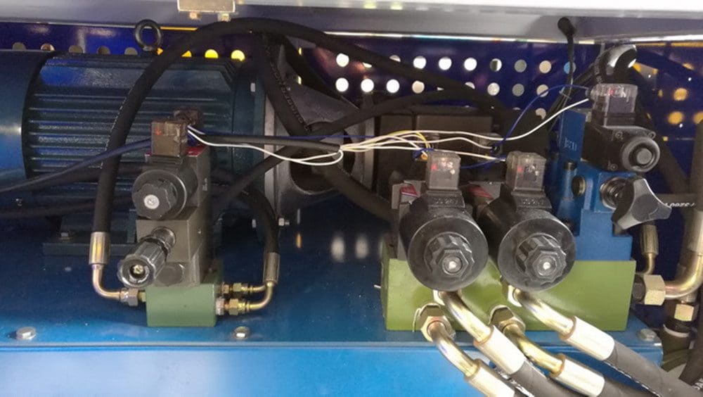 Stacja hydrauliczna maszyny do wykrawania rur